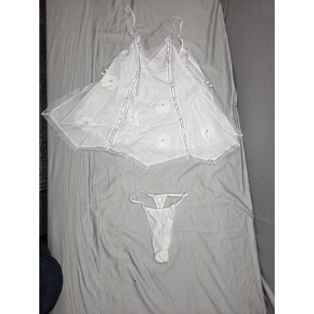 Y2K Victoria's Secret White Sheer Eyelet Babydoll & Thong Set Pink Tag Size S
